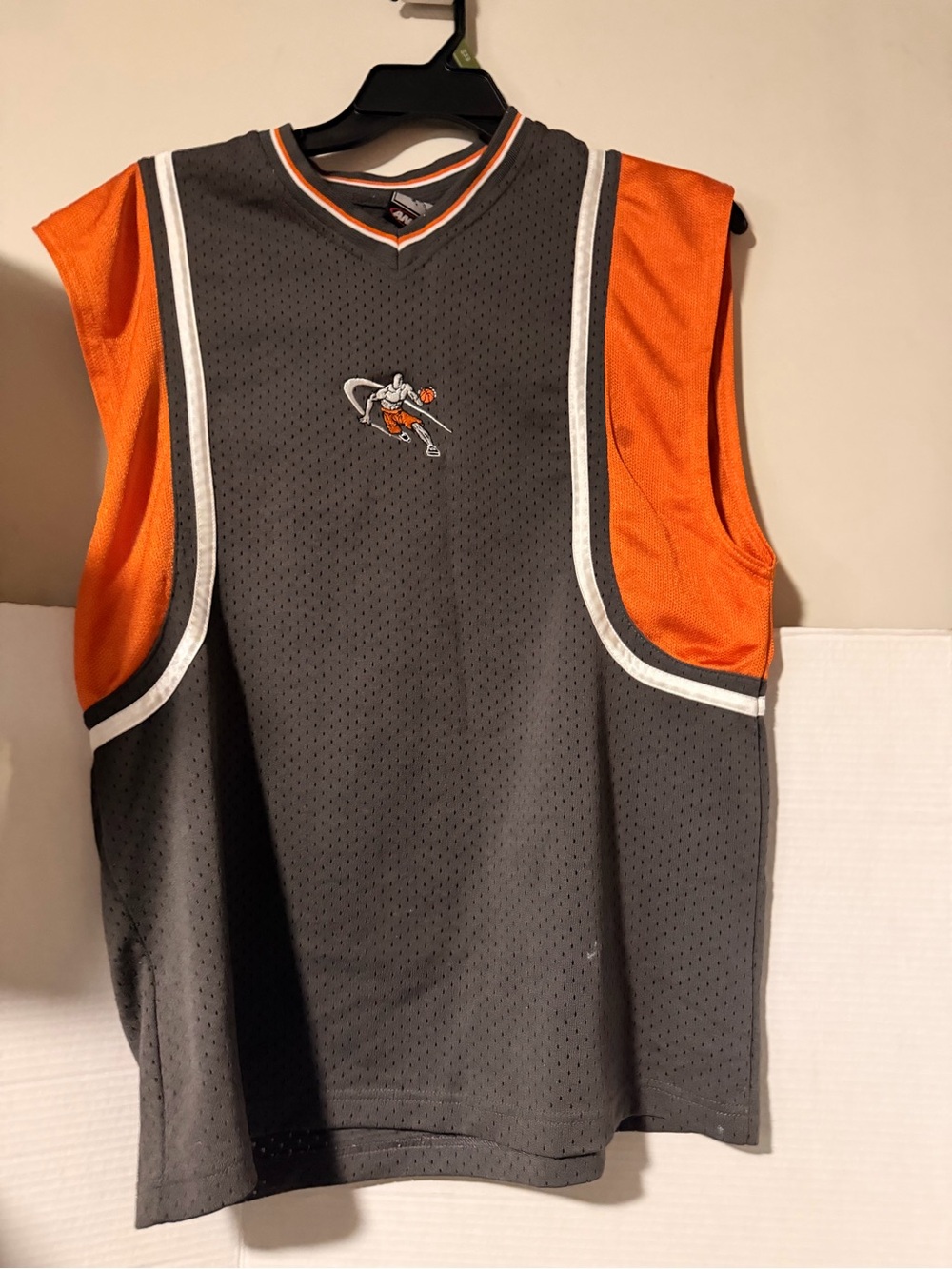 Men’s gray and Orange Sleeveless Basketball Jersey